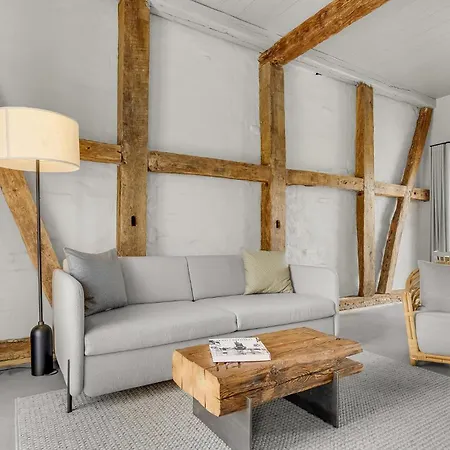 Apartment 1 Bedroom Stunning In Humble