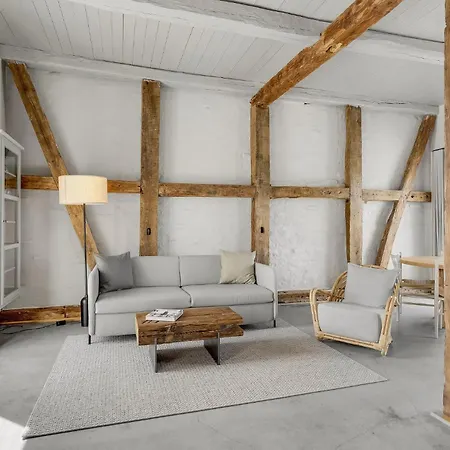 1 Bedroom Stunning In * Humble