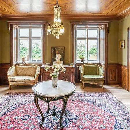 1 Bedroom Stunning In * Humble